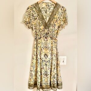 Saloni 100% Silk Yellow Floral Midi Sheer Dress with lace details Sz US 6-8